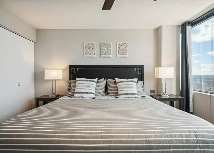 Mich Ave Downtown 2bd, Grant Park Museums #25 Appartement