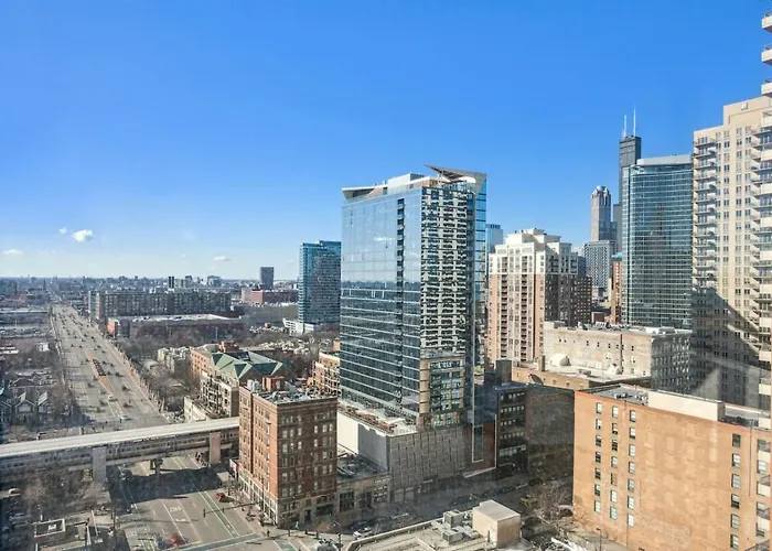 Mich Ave Downtown 2bd, Grant Park Museums #25 *